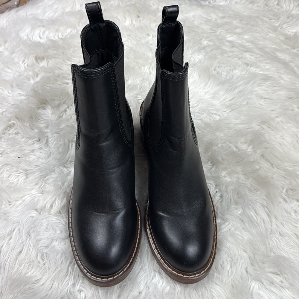 Steve Madden Black Leather Ankle Booties - Picture 2 of 6